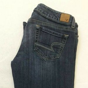 American Eagle Favorite Boyfriend Jeans Size 2